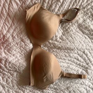 Victoria's Secret Tan Seamless Bra with Underwire Support